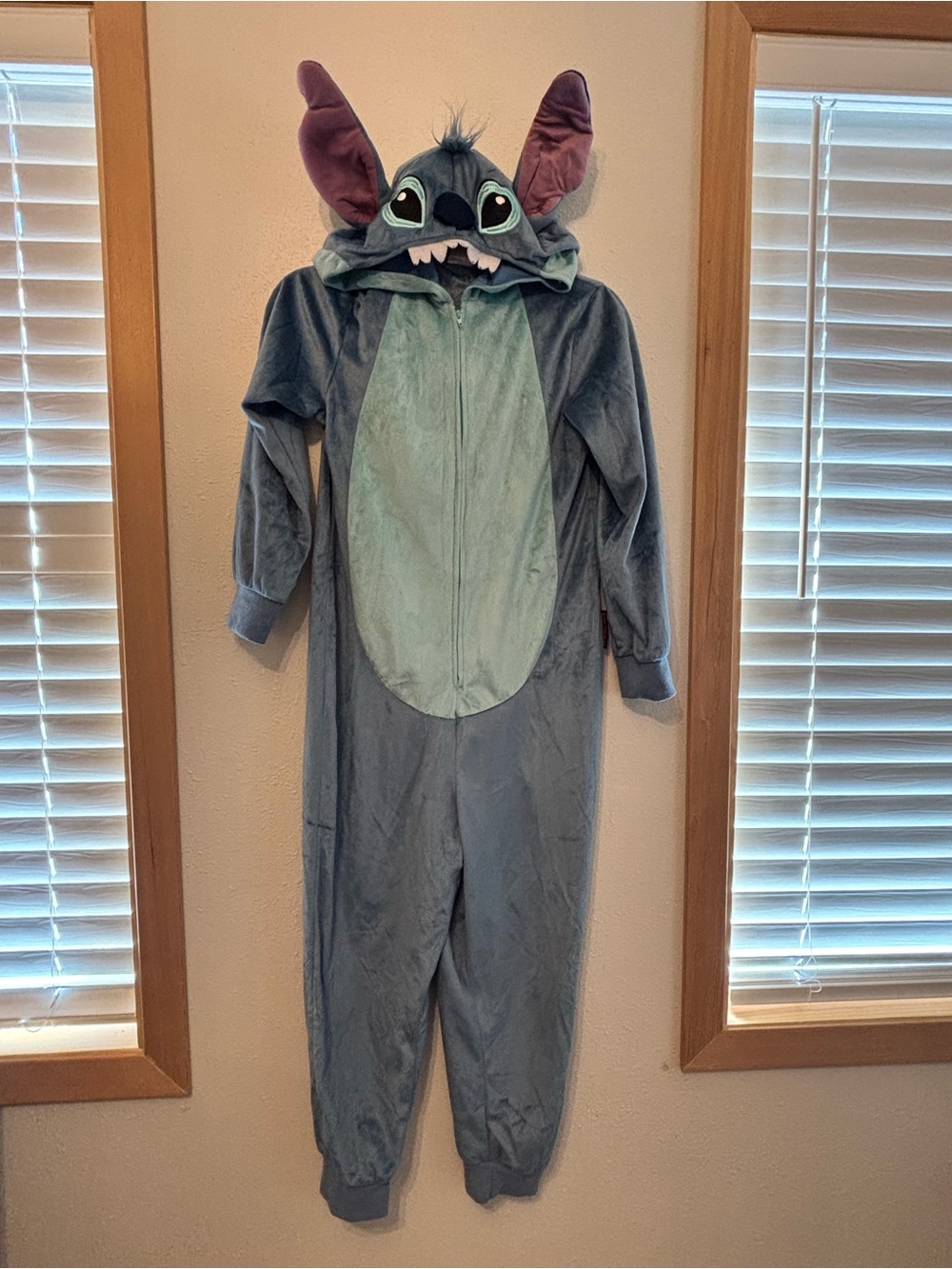 Disney Stitch Fleece Onesie Costume in Gray and Light Teal L 
0111S
